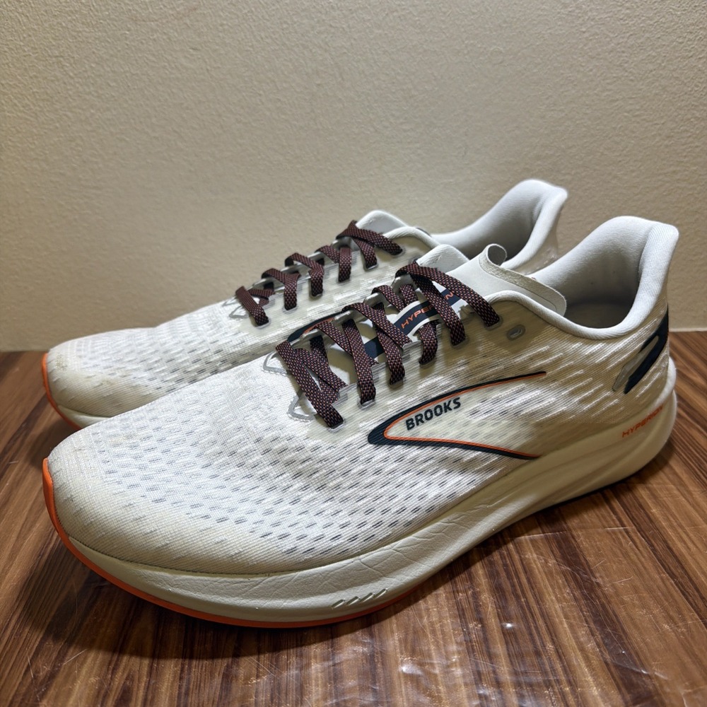 Brooks Hyperion Men's 13 White Orange Navy Lace Up Low Top Athletic Sneakers
